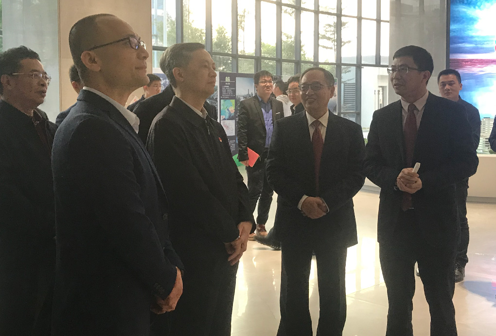 广东省委常委、广州市委书记张硕辅